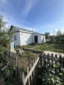 Продам дом на дачном участке