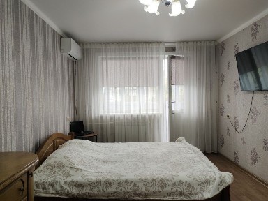 Продам 1-ком. квартиру (район ТД Айсберг)