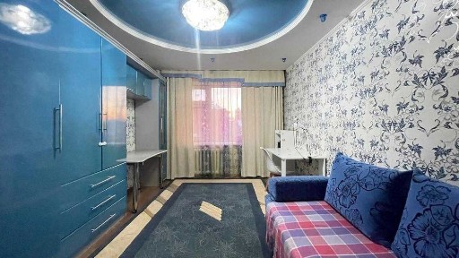 В продаже 3 ком. ква, 107 кв. м, р-н Казахского театра-2006 года!