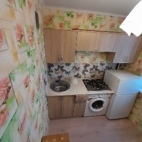 Продам 1 ком. кв. 4/5 р-н Уюта.