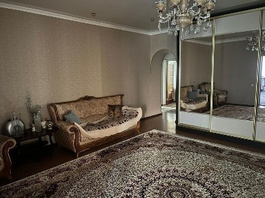 Продам 6 кв. в садике, центр,