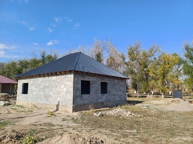 Битпеген Уй сатылады, не достроенный продам дом