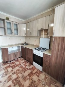 Продам! 2ком. квартиру Ленинградку в 20мкр.