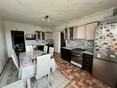 Аккемерде жер уй сатылады