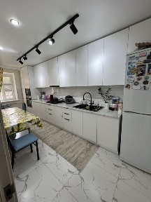 Продам Квартиру 4 ком