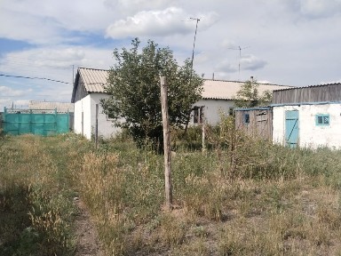 Продам дом неподолеку от города