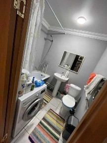 Продам недорого 2к новостройку с частичным ремонтом площадью 60 м. кв