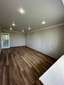 Продается 1 комнатная в Центре города Казахстан кинотеатр.