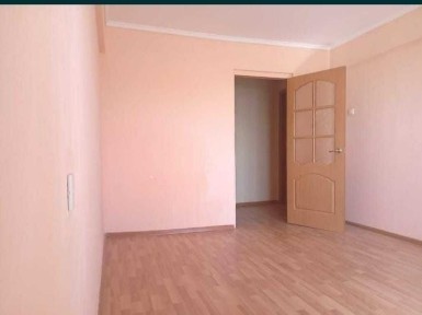 Продаю 3-х ком. кв. Риелтором не звонить!