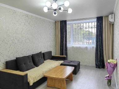 Уютная 3-комнатная с ремонтом, мебелью и техникой Михайловка ул. Осевая