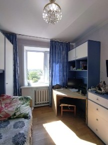 Продается 4х комнатная квартира улучшенной планировки Юго Восток.