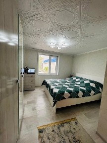 Участок с времянкой