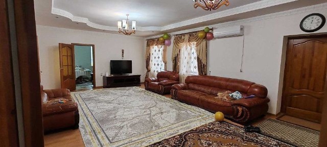 Продам частный дом в центре города!