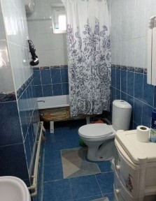 Продаётся двух комнатная квартира