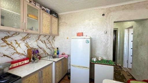 Продам однокомнатную малосемейку в мкр Жастар Константин Империя