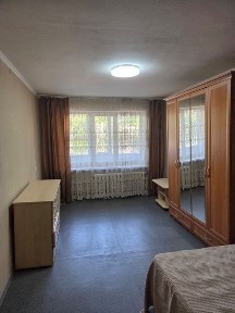 Продам 1 ком ленинградку на 2 этаже в районе магазина ГЛОБУС