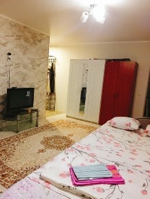 1 комн квартира часы, ночь