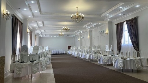 Продаю действующий ресторан в цетре Жанаарки