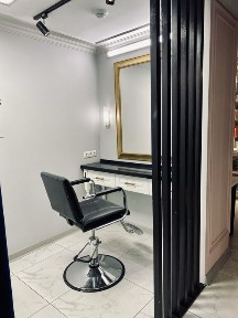 Аренда парикмахерского изолированного места 2/2
