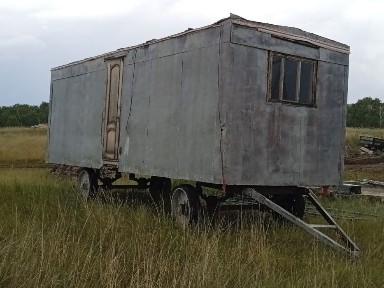 Продам вагончик на колесах Либо обмен на скот