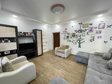 / Продам 4х комнатный дом, по ул Сарыарка (5 квартал). ТОРГ.