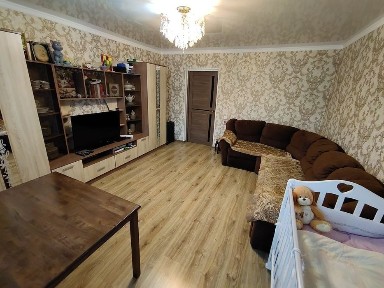 Продам 2-х комн. кв. с центр. отоплением в п. Научном