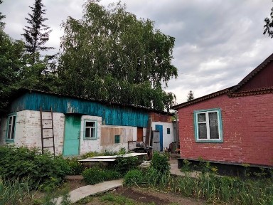 Обменяю на квартиру частный дом в райне Защита или продам за 11 мил.