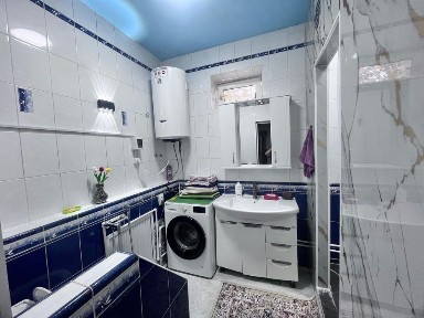 Сдам посуточно большой 3-х этажный коттедж