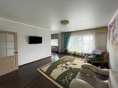 / Продам 3х комнатный дом, Капитальная 26. есть торг