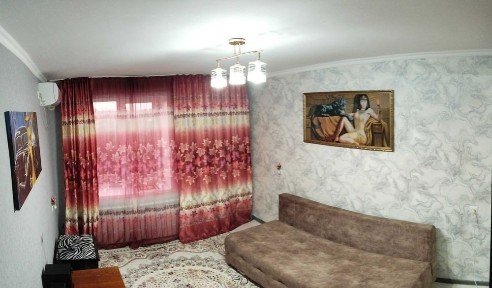 Продам полуторку в центре города Актобе!