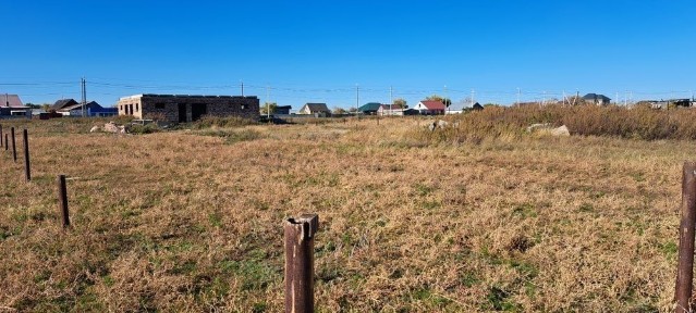 Продам недостроенный дом в Бозайгыре 25 соток участок