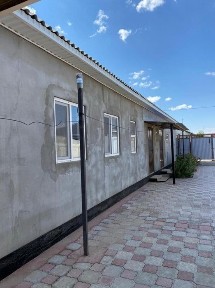 Дом мансардный, времянка с гаражом