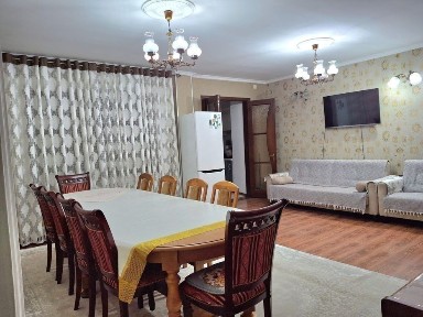 4 бөлмелі пәтер сатылады қаланың орталық бөлігінде. Ра