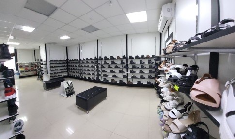 Продам тд кристал 1200 м кв в самом центре