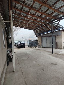 Продам дом с бизнесом ( СТО и теплица)