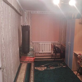 3 бөлмелі үй сатылады.