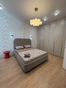 Сдам посуточно шикарну.е. ро3 -ую кв в ЖК Rayana напротив клиники Дару