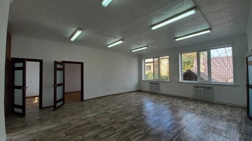 Сдается в аренду помещение 90м2 с ремонтом по ул. Кирпичная 11