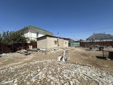 Продается участок с времянкой в районе Массив Бурыл