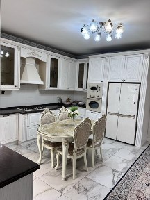 Сдается уютный двухэтажный коттедж с бассейном и баней