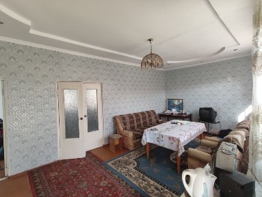 Частный дом с большим местом для хозяйства