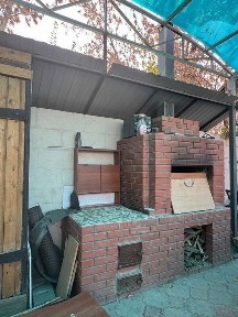 Продам 4 комнатный барачный дом в районе спутника