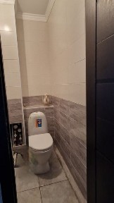 Срочно продам 3 комнату квартиру на Рыскулова 195