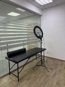 Сдается маникюрный стол