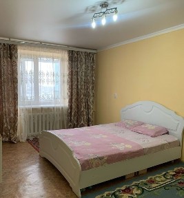 Сдам 1 к квартиру на 11 Мкр по часам и на сутки кереуен сити