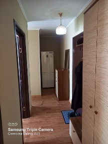 Продам двух комнатную квартиру 6мкр 40 дом.