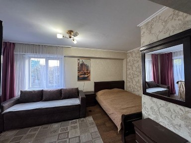 Продаётся 1,5- ка р- н Центрального рынка