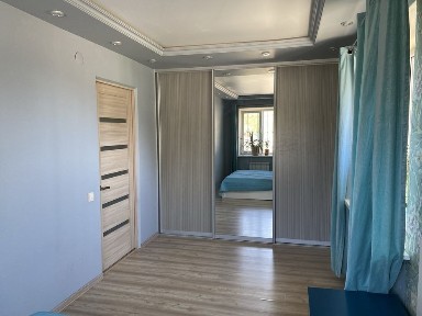 Квартира по Азаттык (торговая база/маслопром)