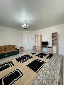 Продаётся просторная, уютная 2-комн квартира в районе Алтын Орда