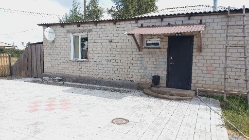 Продам 4х комн. квартиру с. Щербакты частично мебелерованная, печное отоп